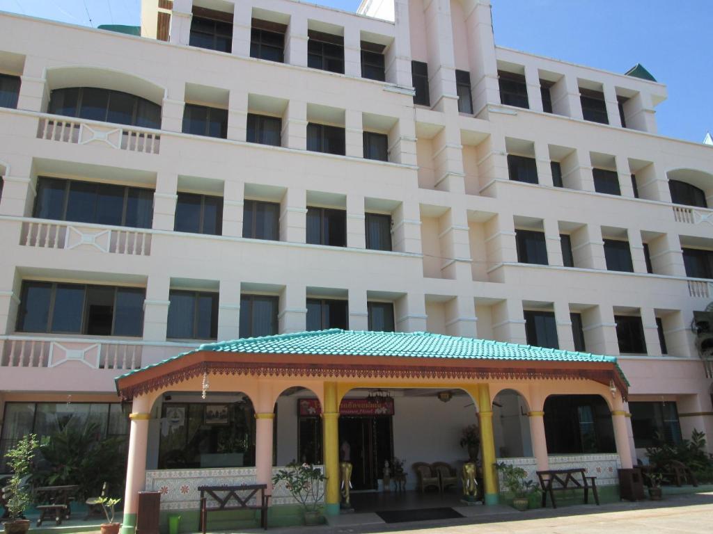 Royal Jommanee Hotel Nongkhai Nong Khai Extérieur photo